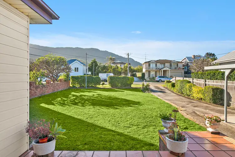 25 Bath Street, Thirroul NSW 2515