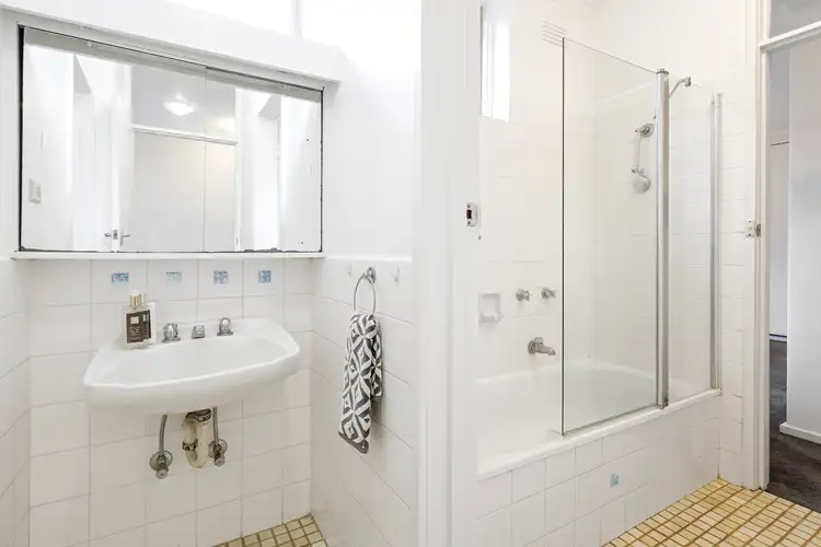 Fourth view of Homely apartment listing, 10/630 Toorak Road, Toorak VIC 3142