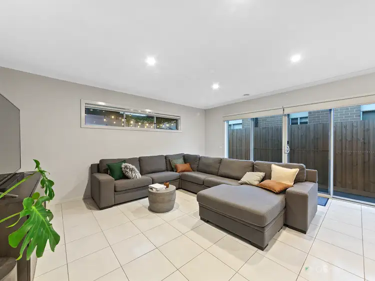 Sixth view of Homely house listing, 5 Allusive Walk, Narre Warren VIC 3805