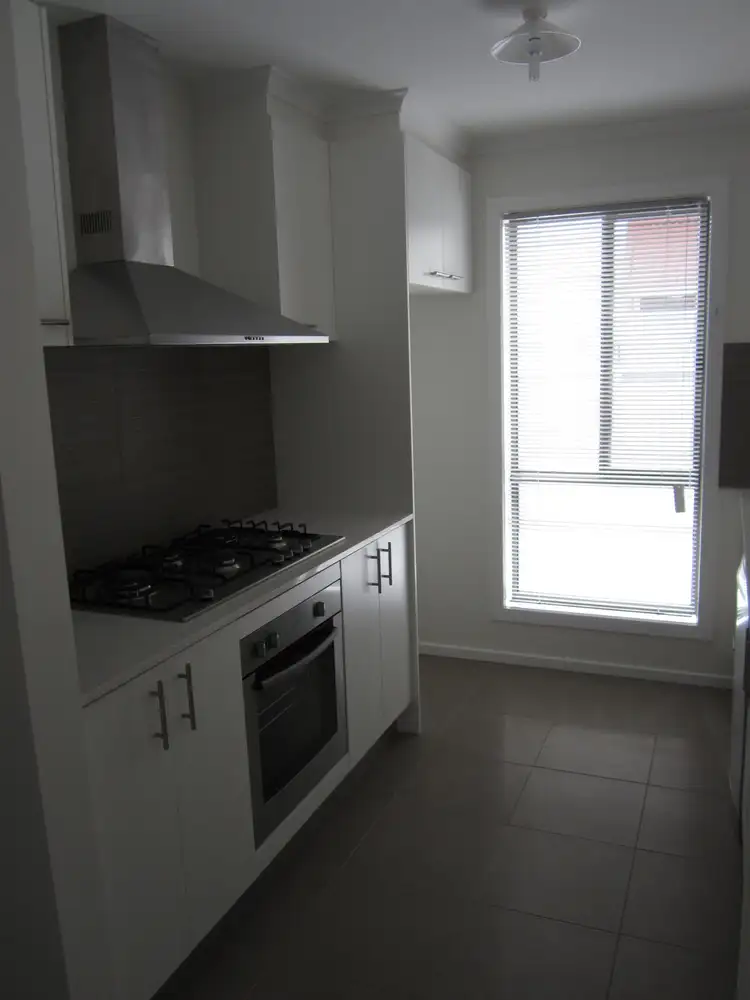 Sixth view of Homely townhouse listing, 2/23-25 Wood Street, Long Gully VIC 3550