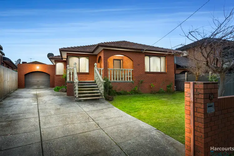 24 Linton Drive, Thomastown VIC 3074