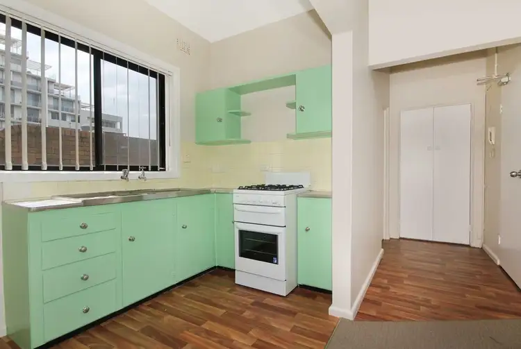 Second view of Homely unit listing, 3/115 Corrimal Street, Wollongong NSW 2500