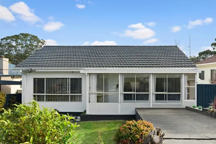 10 Amaral Avenue, Dapto NSW 2530