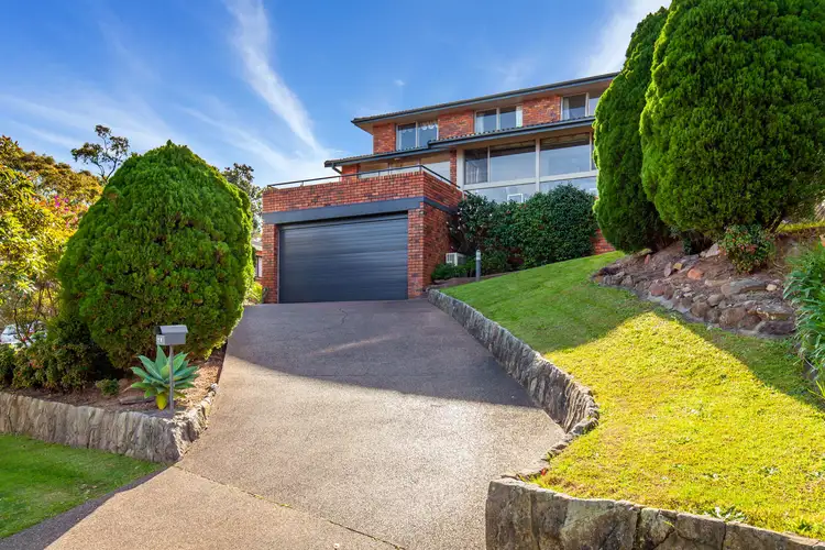 24 Ettalong Street
