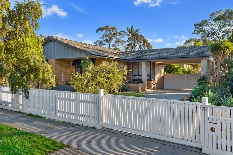 28 Woodbury Street, Strathdale VIC 3550