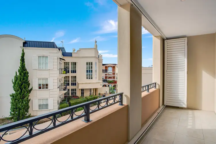 Fifth view of Homely apartment listing, 3047/3029 The Boulevard, Carrara QLD 4211