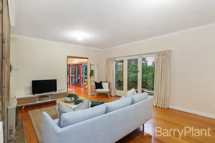 Fifth view of Homely house listing, 10 Emerald Court, Belmont VIC 3216