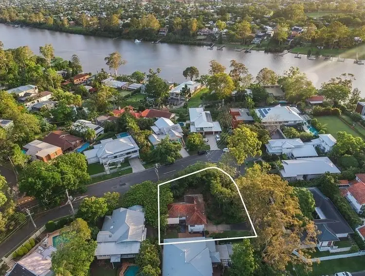 28 Volga Crescent, Indooroopilly QLD 4068