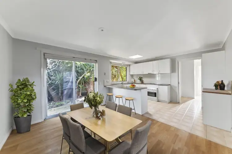 Fifth view of Homely unit listing, 1/9 Sinclair Court, Hampton Park VIC 3976