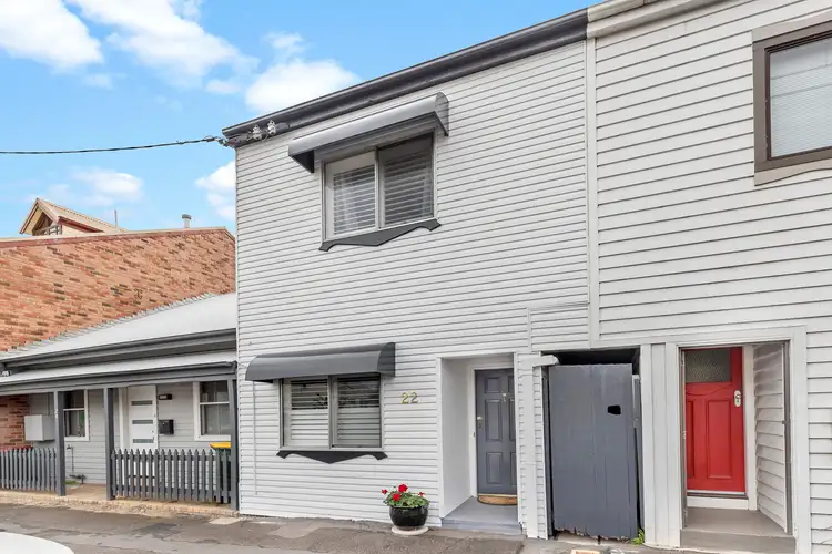 22 Council Street Street, Cooks Hill NSW 2300