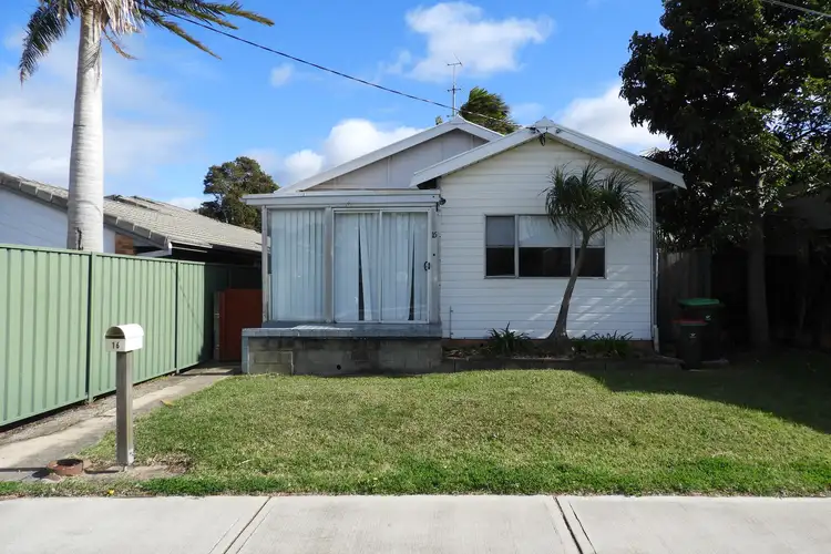16 Brompton Road, Bellambi NSW 2518