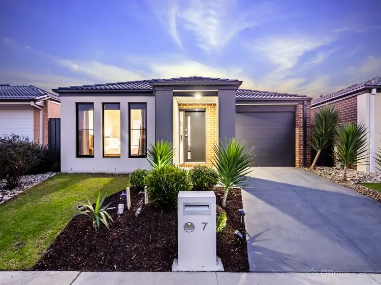 7 Timble Way, Clyde North VIC 3978