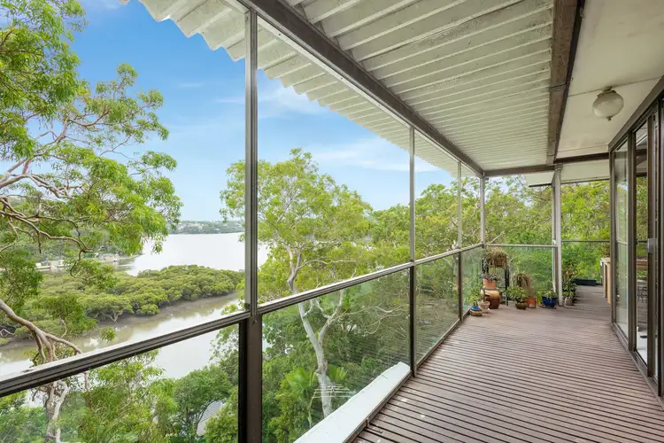 17 Central Avenue, Como NSW 2226