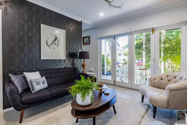 49 Oxford Street, Hamilton QLD 4007