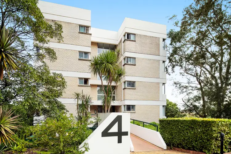 Third view of Homely apartment listing, 19/4 Munro Street, Mcmahons Point NSW 2060