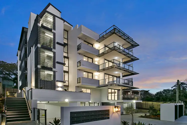Main view of Homely unit listing, 10/62 York Street, Indooroopilly QLD 4068