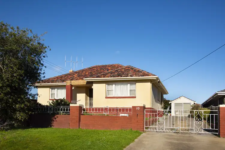 10 Houlahan Street, Flora Hill VIC 3550