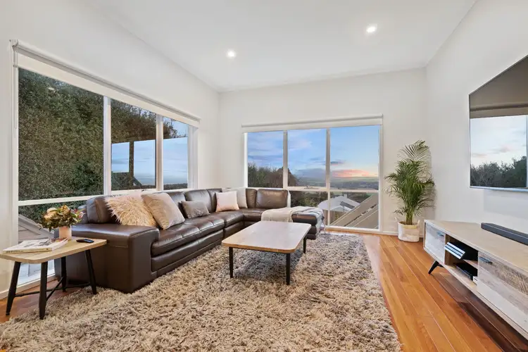 Sixth view of Homely house listing, 10 Bellevue Cres, Mount Eliza VIC 3930