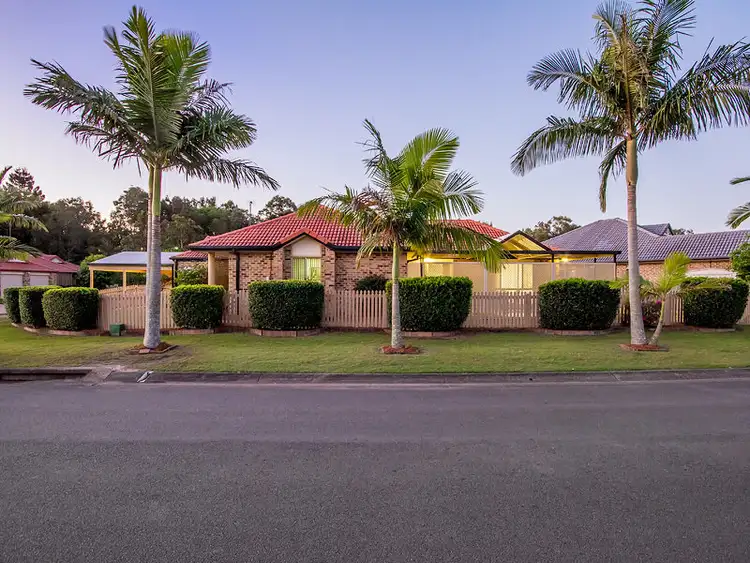 13 Wattlepark Lane