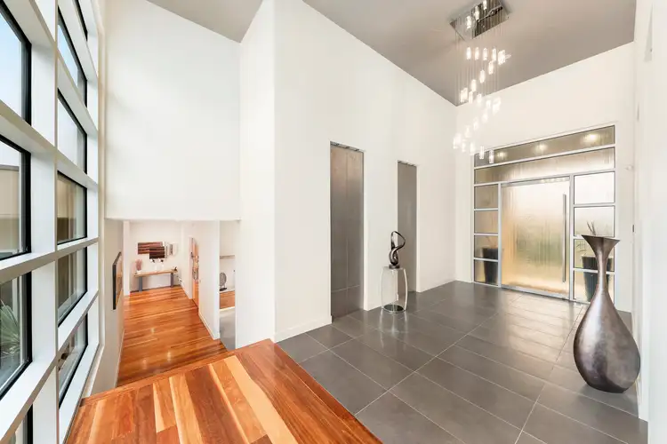 Fifth view of Homely house listing, 10 Logan Court, Lysterfield VIC 3156
