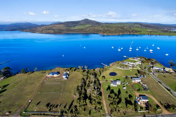 59 Arthur Highway, Dunalley TAS 7177