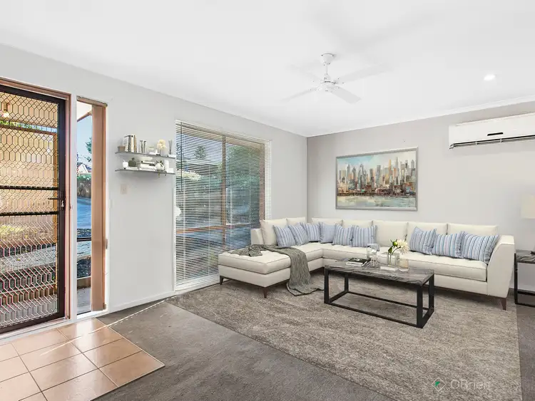 Second view of Homely unit listing, 2/6 Blackwood Drive, Narre Warren VIC 3805