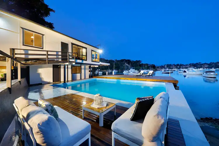 90 Parthenia Street, Dolans Bay NSW 2229