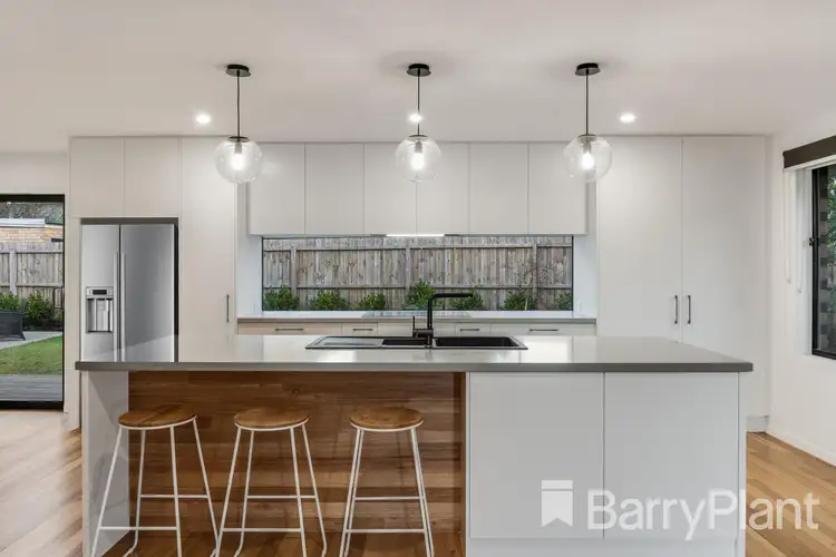 6 Torulosa Court, Highton VIC 3216