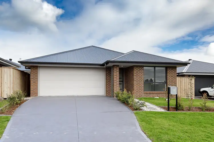 114 Meya Crescent, Fletcher NSW 2287