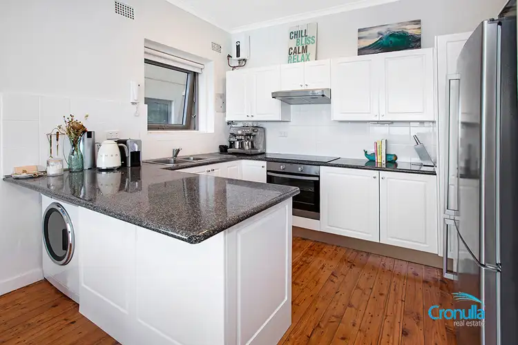 Fifth view of Homely apartment listing, 2/6-8 McDonald Street, Cronulla NSW 2230