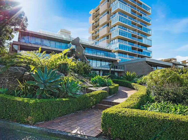 Sixth view of Homely apartment listing, 2F/10 Hilltop Crescent, Fairlight NSW 2094