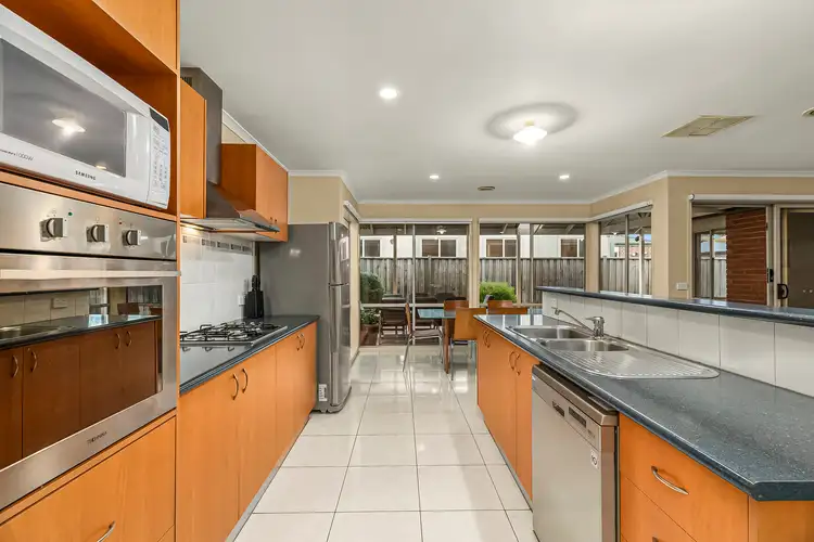 Fifth view of Homely house listing, 16 Illawarra Circuit, Taylors Hill VIC 3037