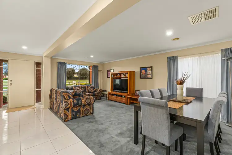 Sixth view of Homely house listing, 16 Illawarra Circuit, Taylors Hill VIC 3037