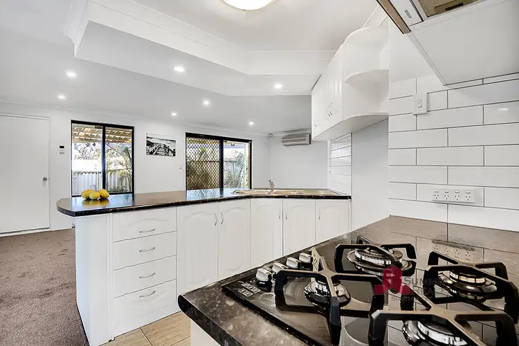 Sixth view of Homely unit listing, 2/32 Farnell Street, South Bunbury WA 6230