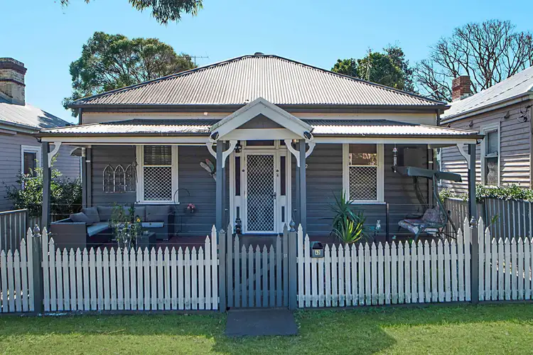 42 John Street, Tighes Hill NSW 2297
