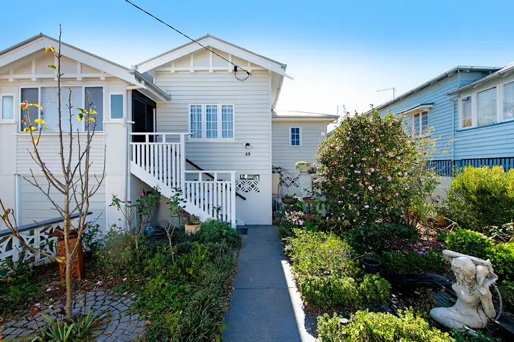 49 Wilkins Street West, Fairfield QLD 4103