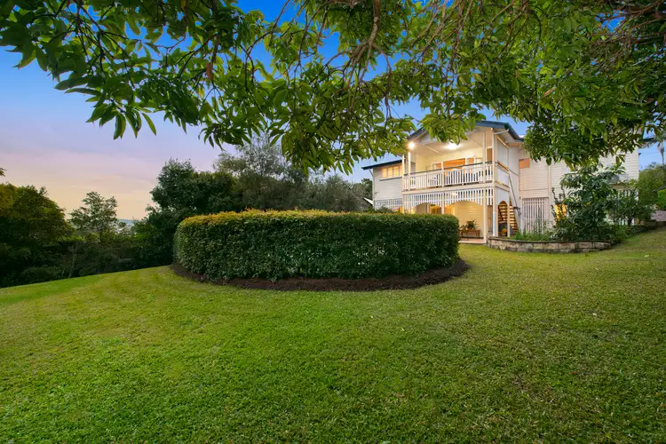 8 Mackay Street, Coorparoo QLD 4151