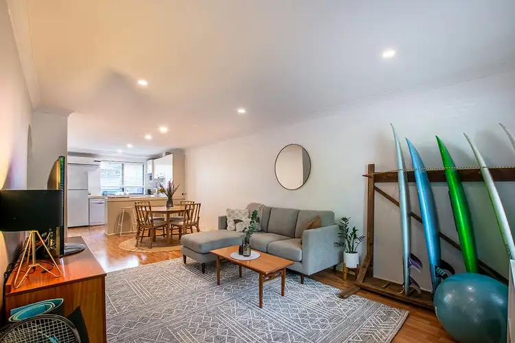 8/133 Deanmore Street, Scarborough WA 6019