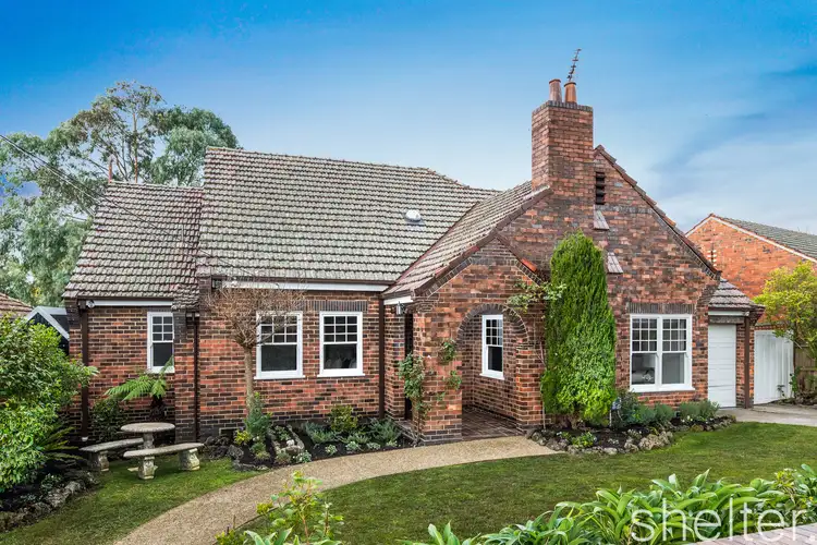 37 Cairnes Crescent, Malvern East VIC 3145