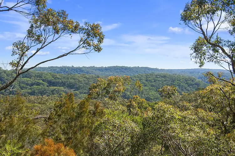31 Bowral Close, Hornsby Heights NSW 2077