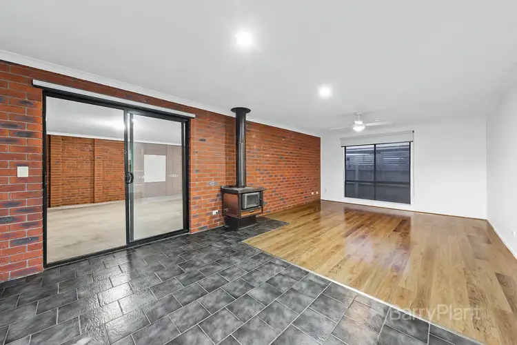 Sixth view of Homely house listing, 9 Fescue Place, Delahey VIC 3037