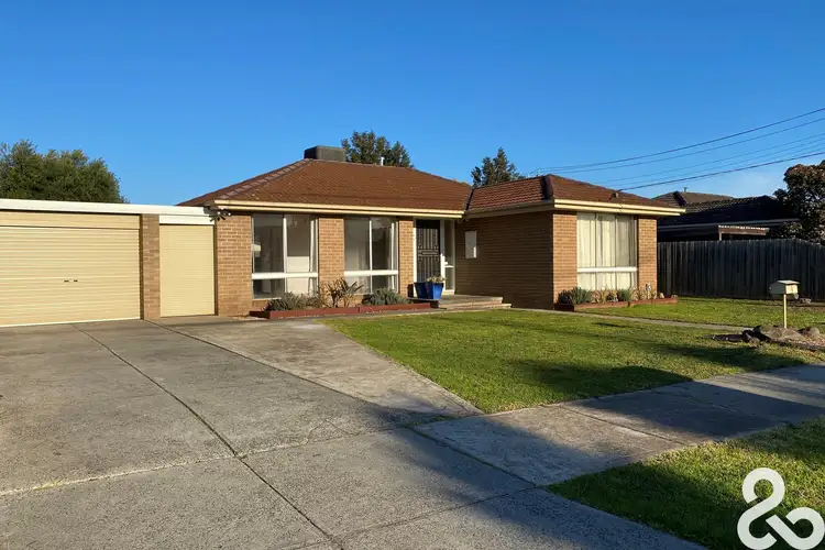 3 McFarlane Crescent