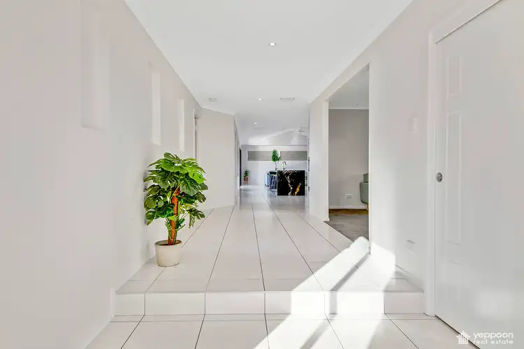 Third view of Homely house listing, 5 Cana Place, Lammermoor QLD 4703
