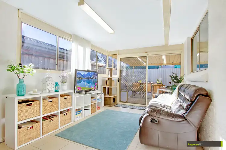 9 Dillon Place, Oakhurst NSW 2761