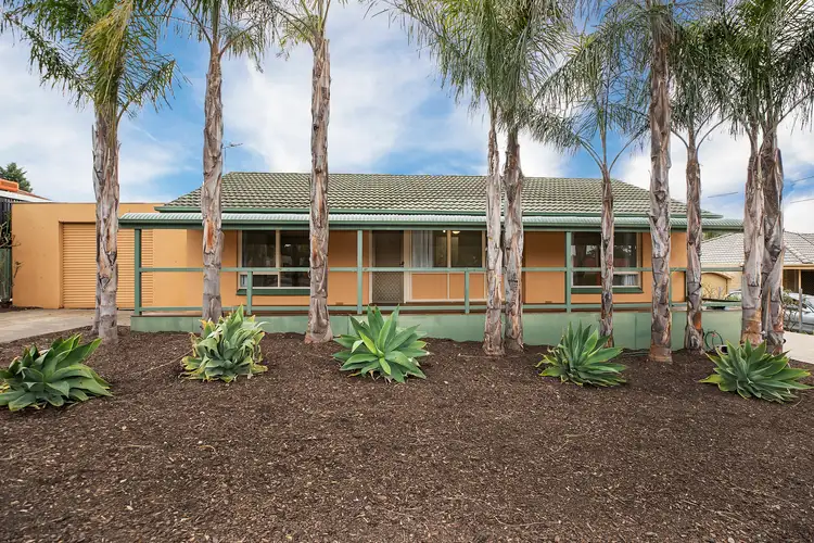 21 Peregrine Crescent, Christie Downs SA 5164