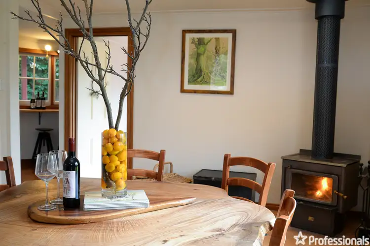 12 Old Warburton Road, Warburton VIC 3799