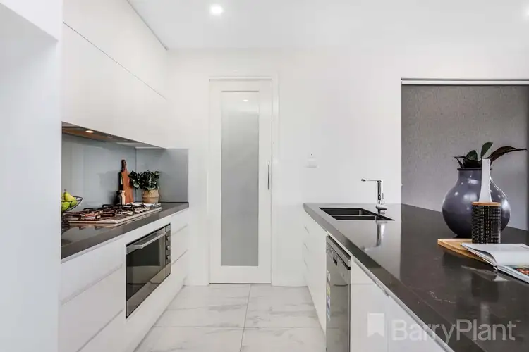 Fifth view of Homely house listing, 2 Fraserburgh Crescent, Greenvale VIC 3059