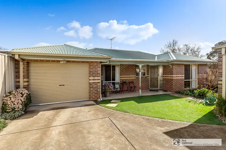 2/25 Bayview Street, Altona VIC 3018