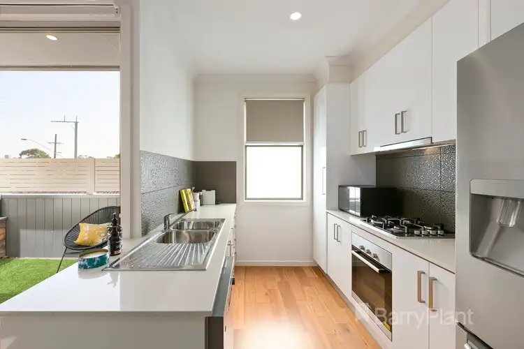 Fifth view of Homely townhouse listing, 2/90 Watsonia Road, Watsonia VIC 3087