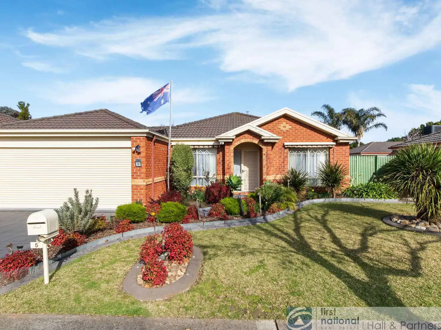 Main view of Homely house listing, 5 Kingston Avenue, Narre Warren South VIC 3805
